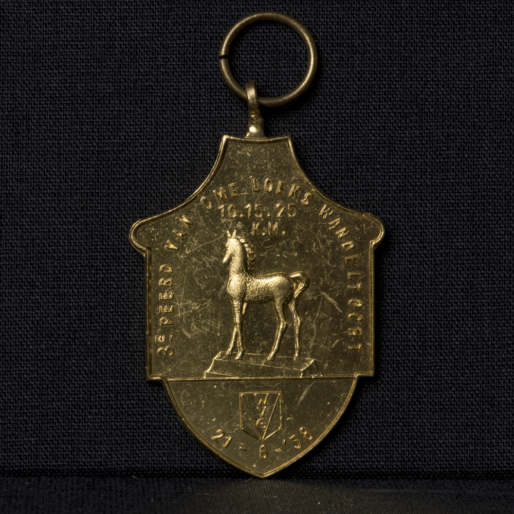 Medaille Peerd van Ome Loeks wandeldag 21-6-'58