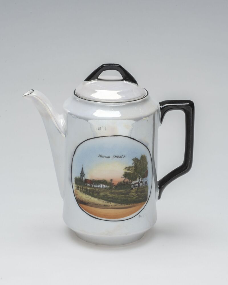 Souvenir: Theepot Marum (Westerkwartier)