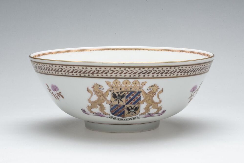 Kom met wapen van de provincie Groningen