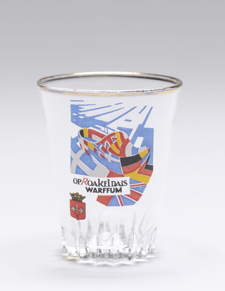 Borrelglas "Op Roakeldais"