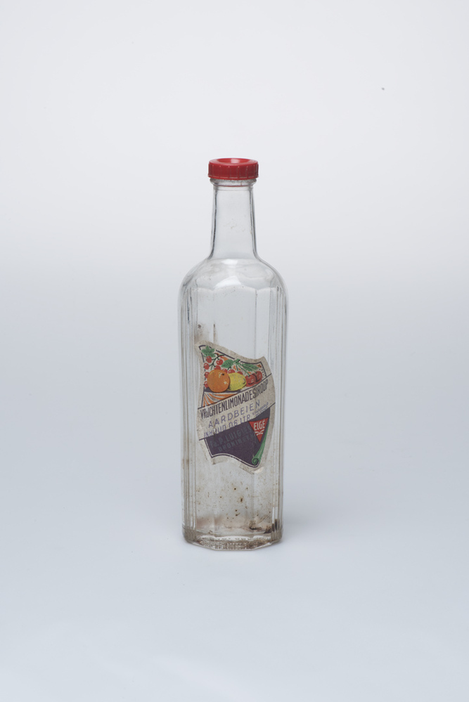 Fles Vruchtenlimonadesiroop aardbei