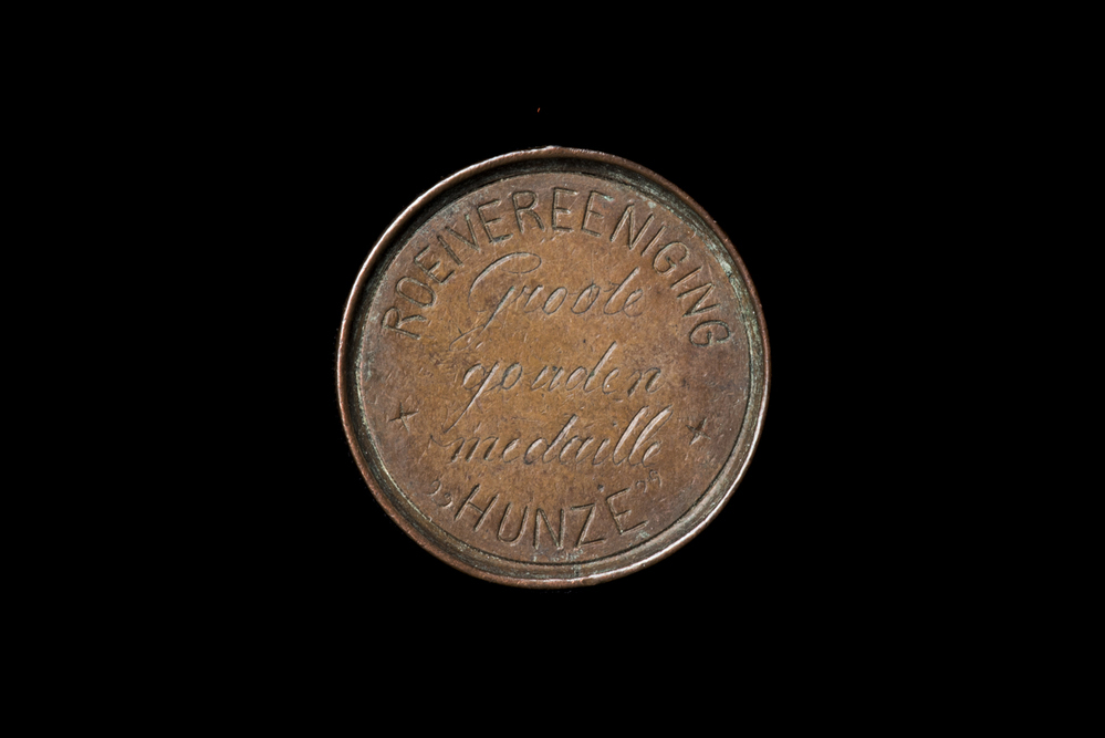 'Groote gouden medaille' Roeivereniging Hunze