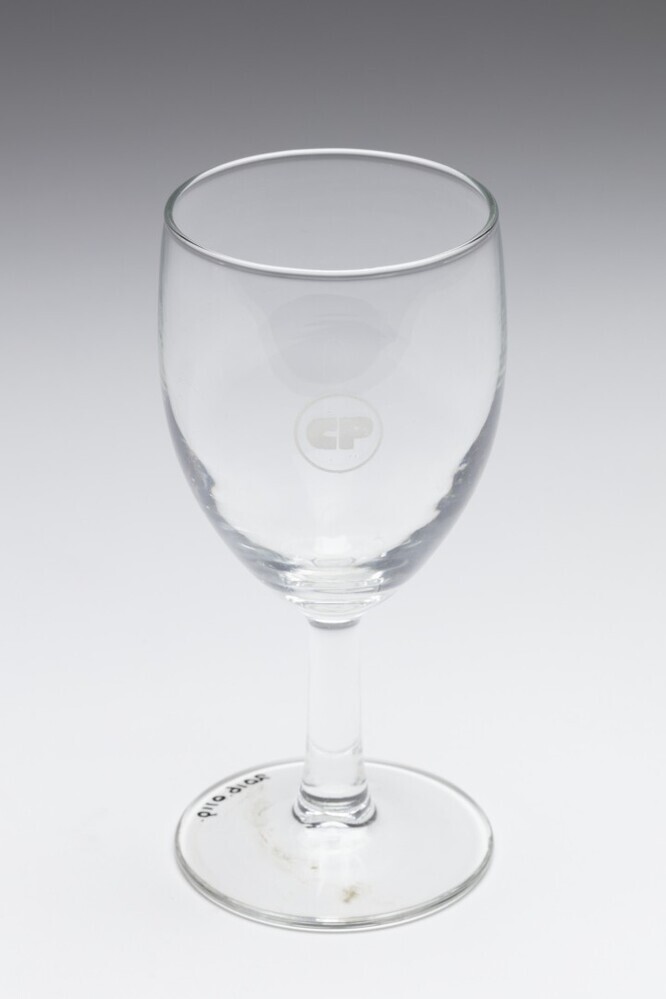 Portglas met merk CP