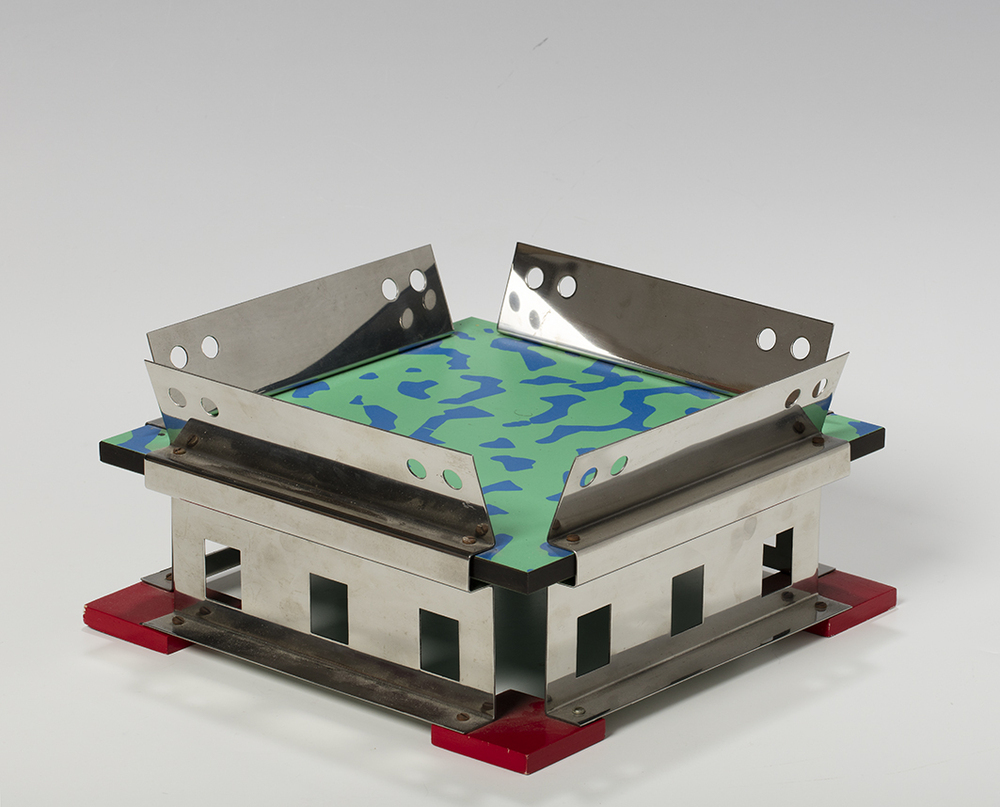 Courtoise Manière (Objects for the electronic age)