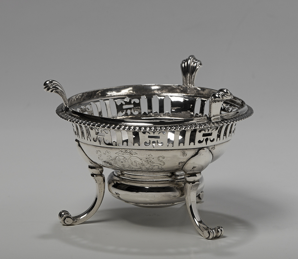 Komfoor met wapens Alberda - Clant