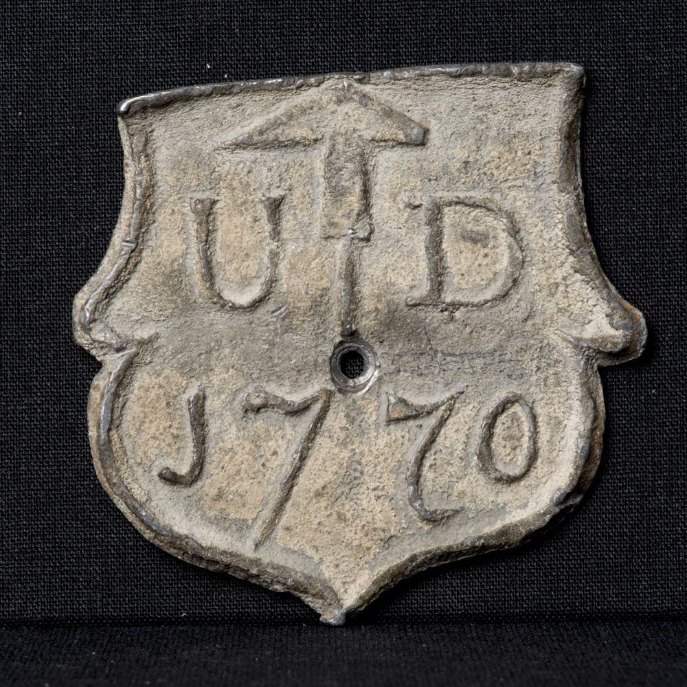 Trotseerlood afkomstig van 'Het Huis met de Dertien Tempels'