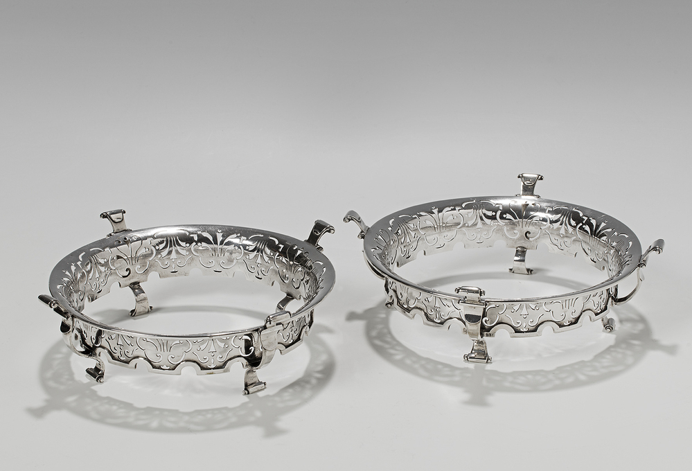 Bordenhouder (schotelkrans of tafelkrans)