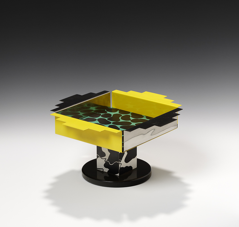 Largesse (Objects for the electronic age)