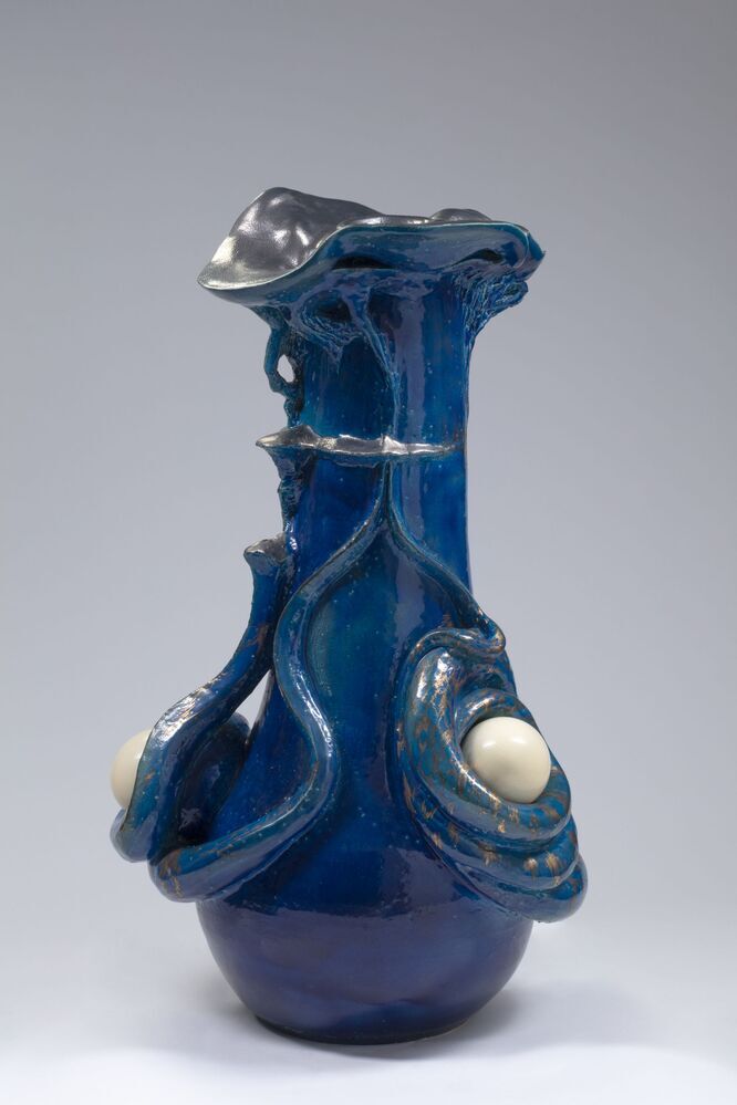 Objects of desire, Fertility Vase