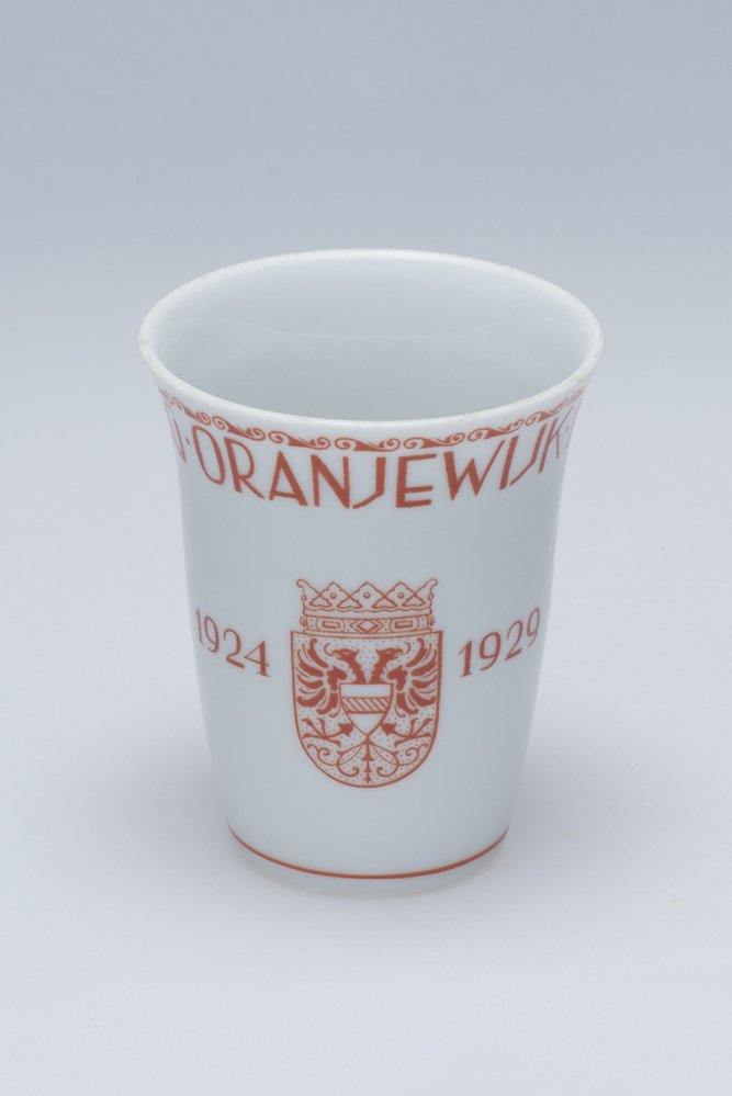 Melkbeker 1e lustrum wijkvereniging Oranjewijk 1924 -1929