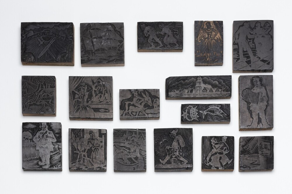 Houtblokken boek 'Oude en nieuwe Groninger Liederen'