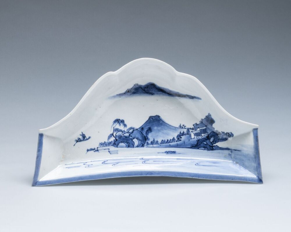 Schaal in de vorm van de berg Fuji