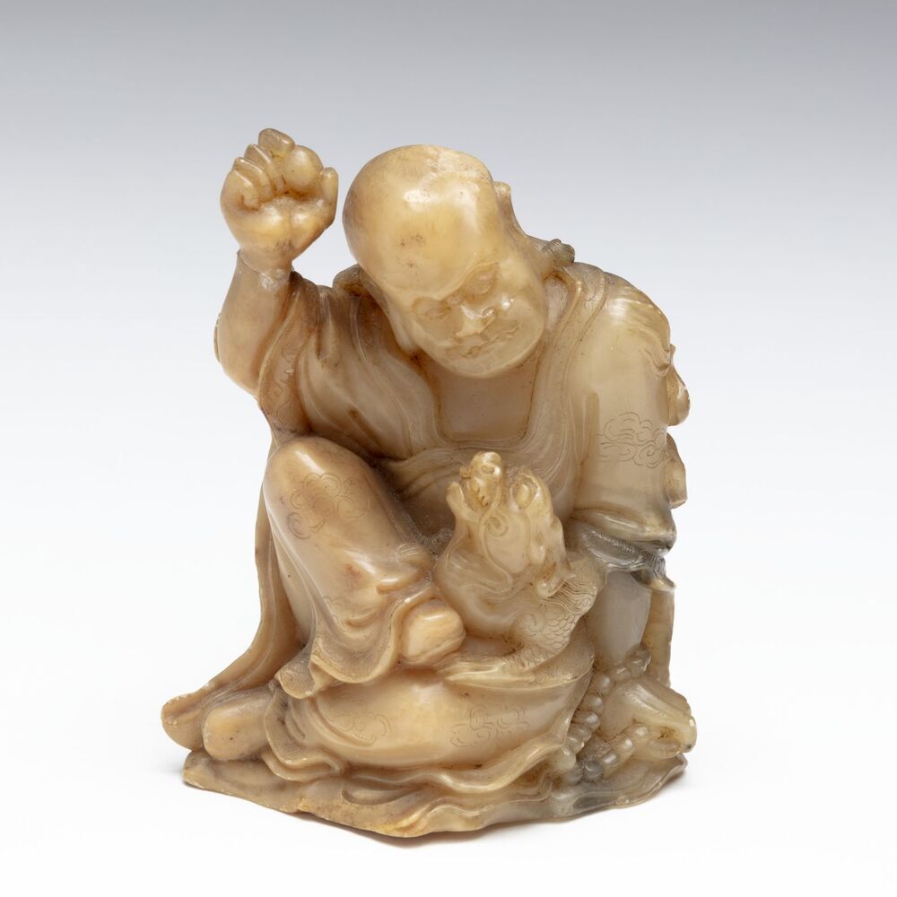 Beeldje van één der acht Onsterfelijken