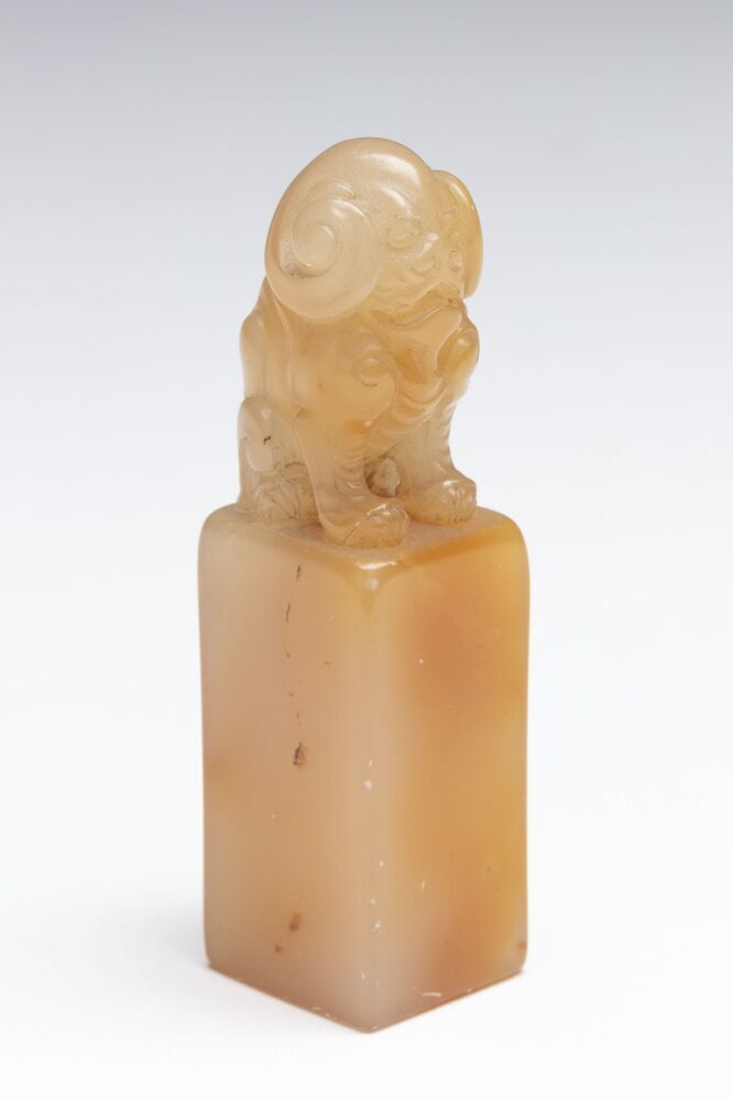 Zegelstempel met gehoornde leeuw