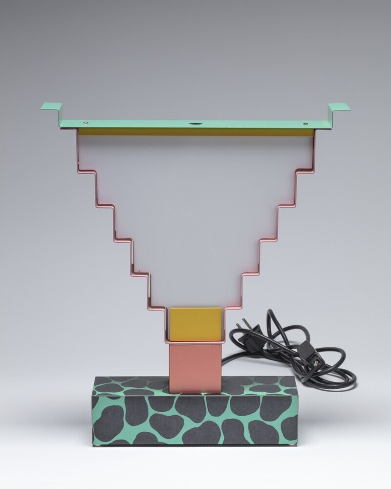 Ruskin (uit serie: Objects for the Electronic Age)