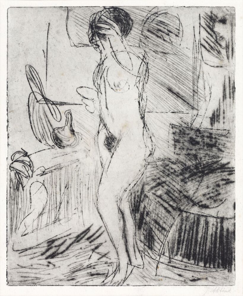 Staand vrouwelijk naakt