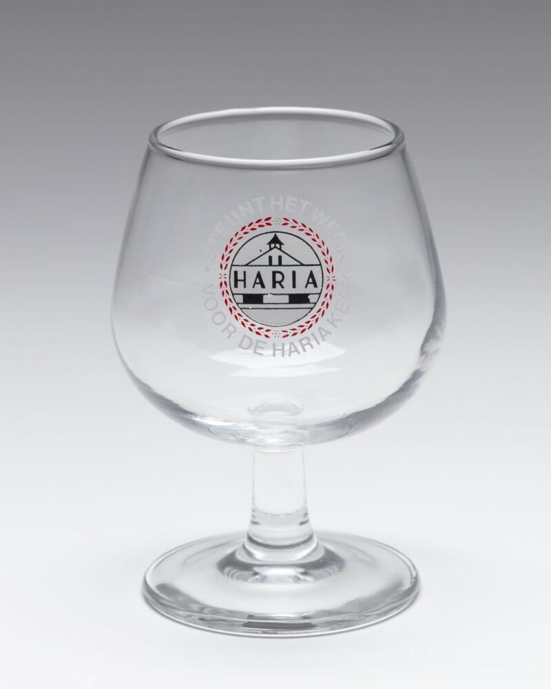 Borrelglas Steunt het werk voor de Haria kerk