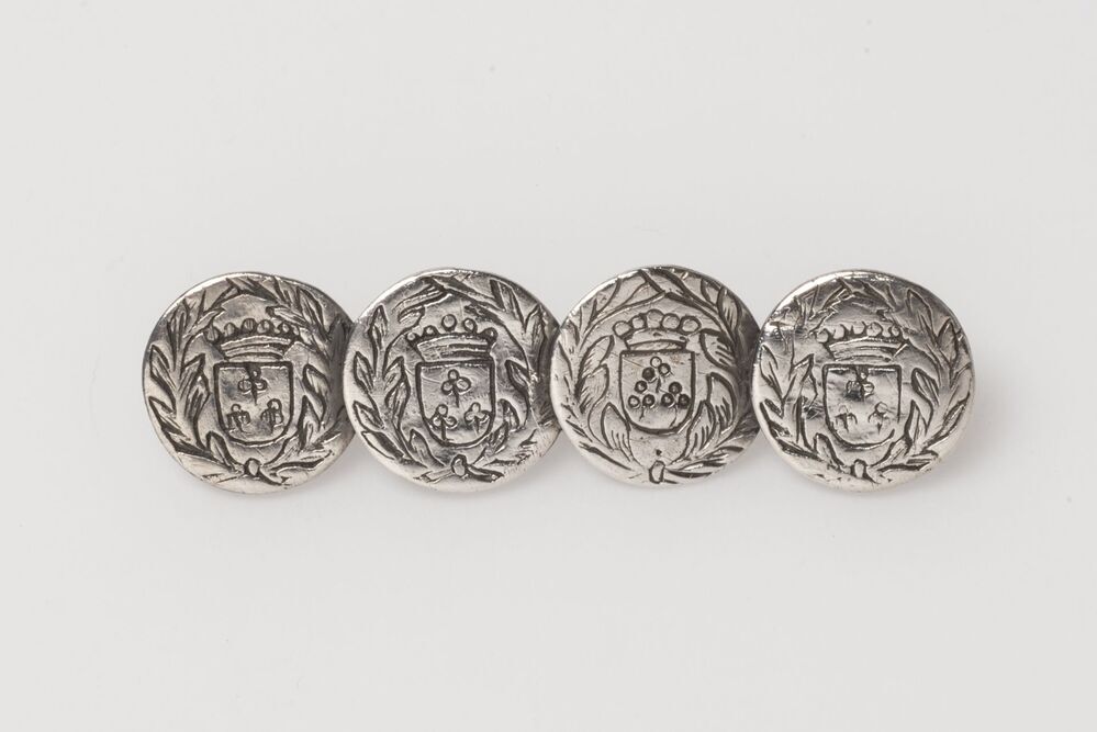 Broche met familiewapen