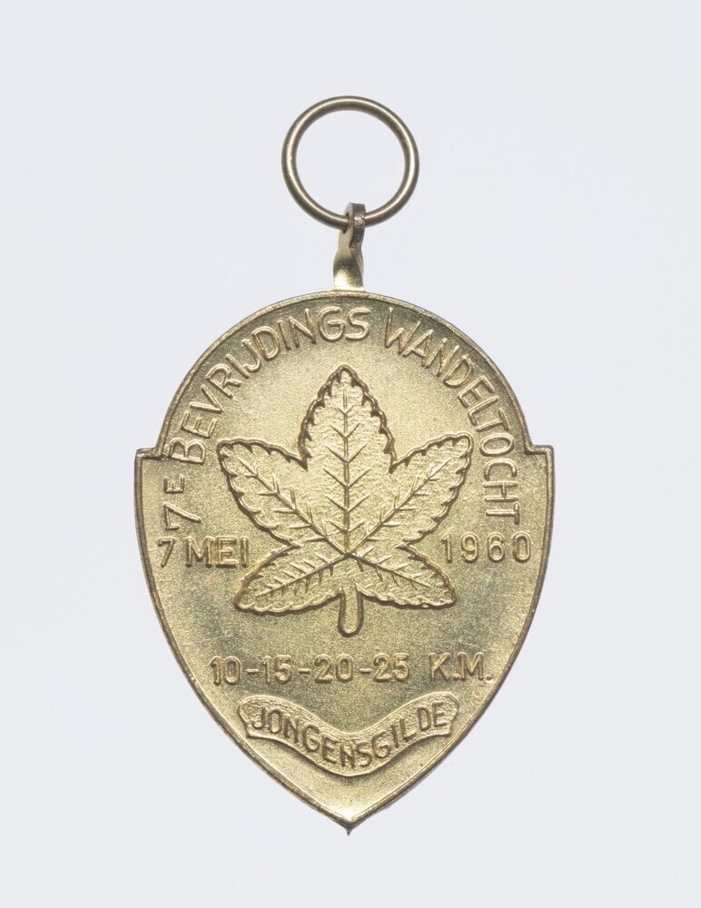 Sportmedaille 7e Bevrijdingswandeling Jongensgilde 7 mei 1960