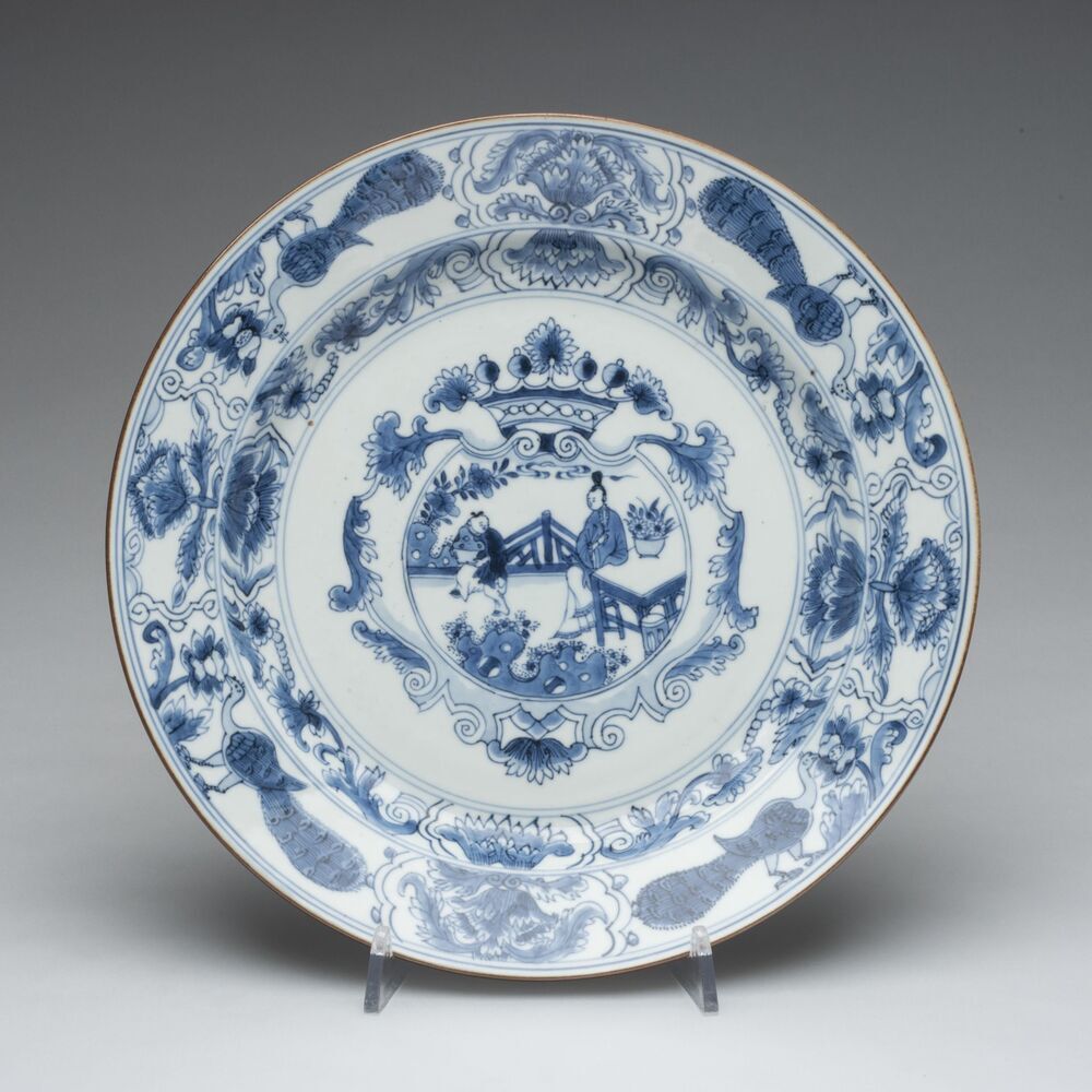 Bord met pseudowapen