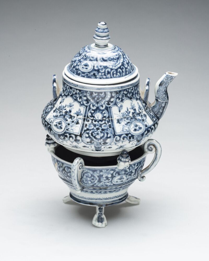 Theeketel op komfoor