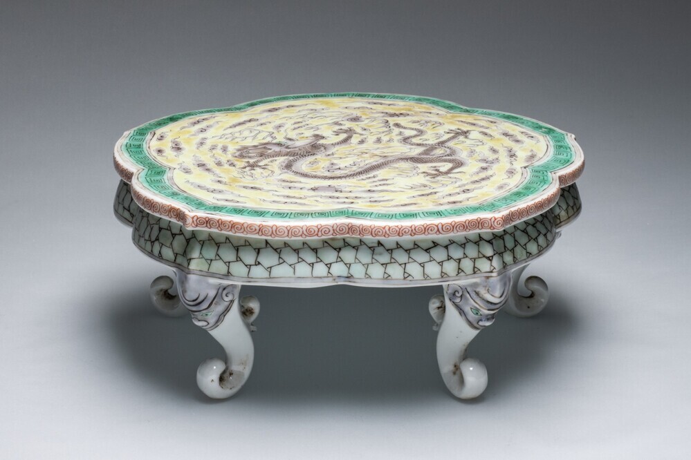 Tabouret of pedestal