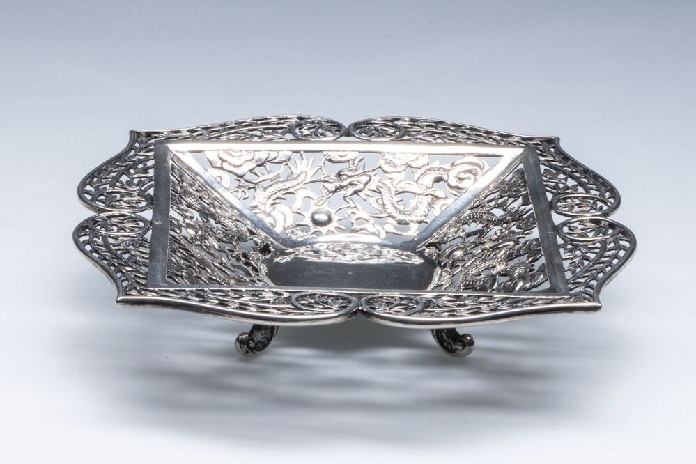 Kleine ajour vierkante schaal