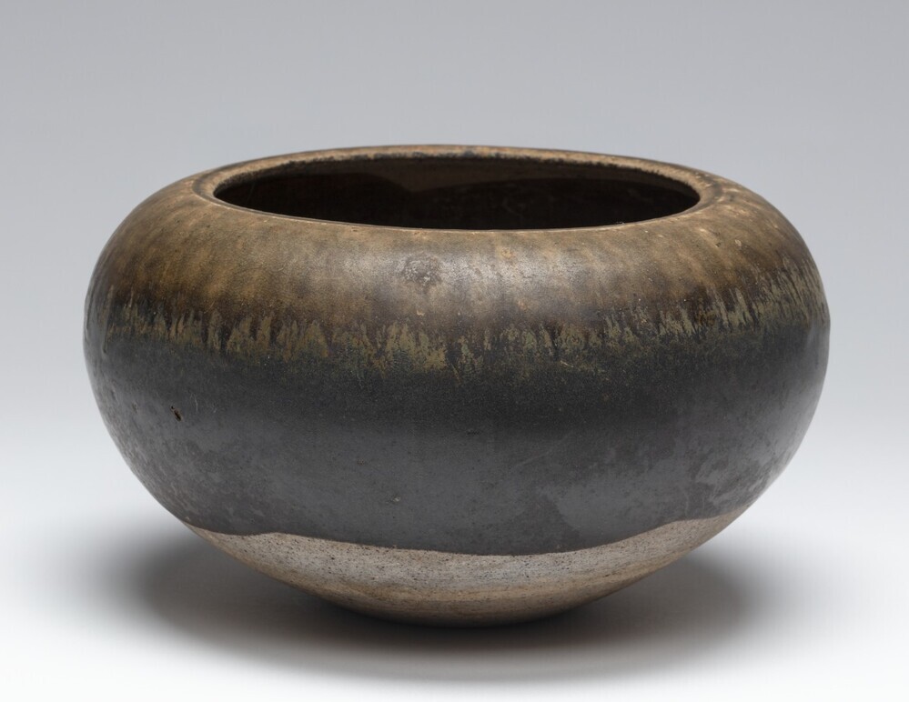Beggar's bowl