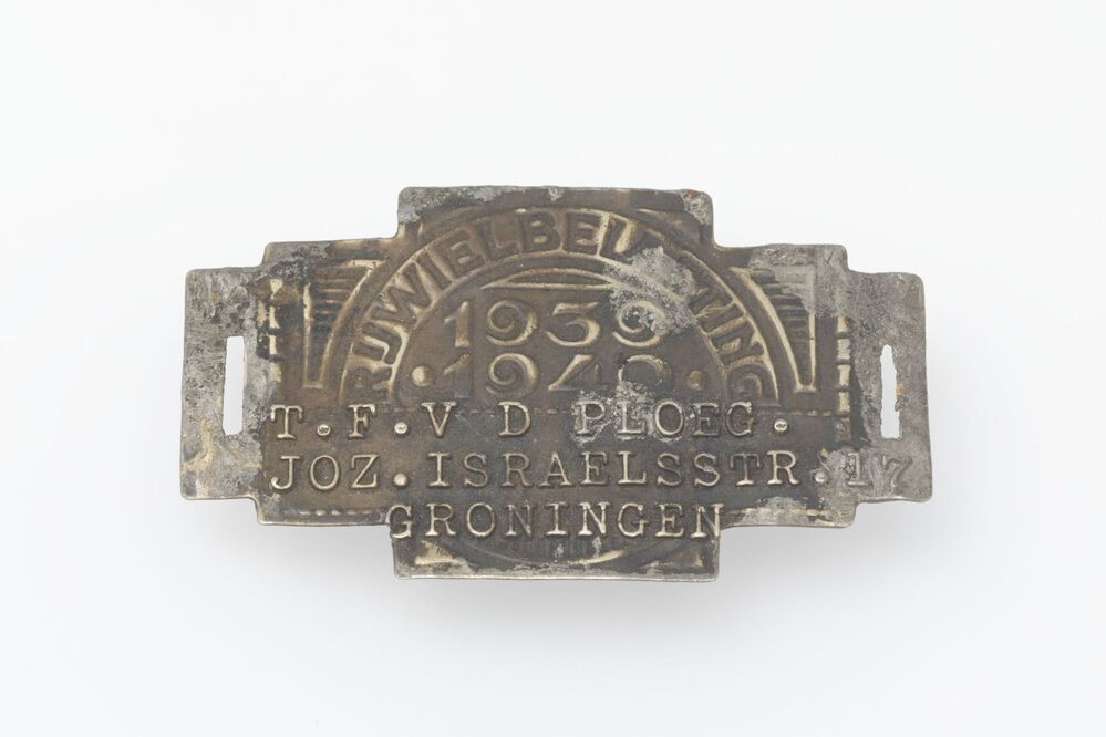 Fietsplaatje rijwielbelasting op naam van T.F. van der Ploeg