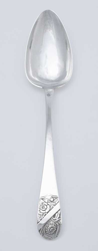 Oostzeelepel met floraal motief