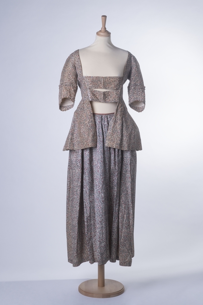 Witte japon met sits