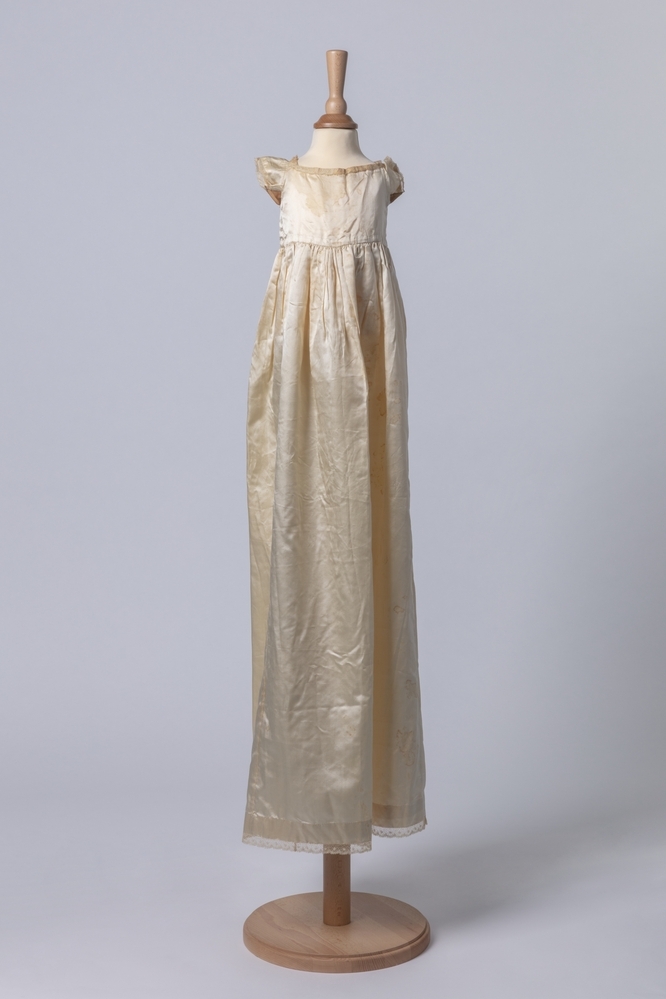 Baby-onderjurk of doopjurk