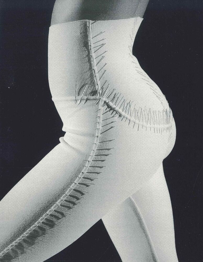 Tentoonstelling in Groninger Museum 12-12-1997 t/m 8-3-1998: Azzedine Alaïa