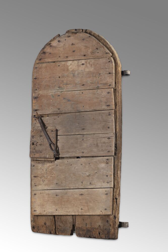 Houten deur klooster Warffum